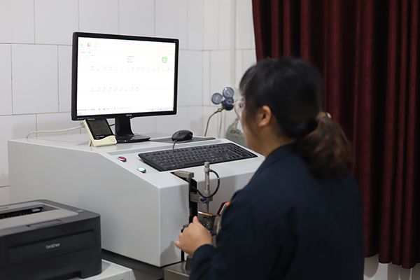 鑄鋼件加工廠家是怎么控制鑄件的化學成分？