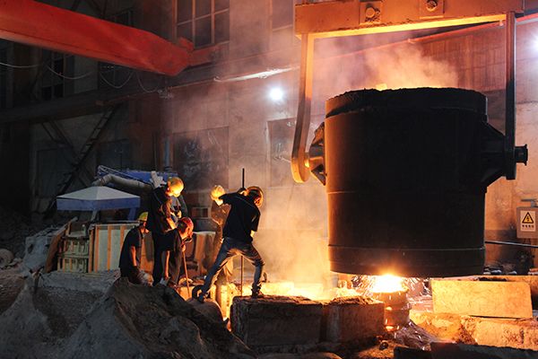 鑄鋼件廠家說我們的敵人是抱怨和借口，想知道為什么呢？