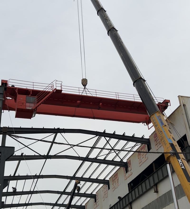 騰飛鑄鋼新廠房進度條+50%——行車上梁！