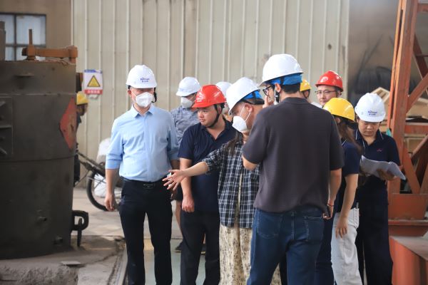 攜手共進(jìn)，合作共贏——秘魯客戶代表團(tuán)蒞臨騰飛鑄鋼參觀考察