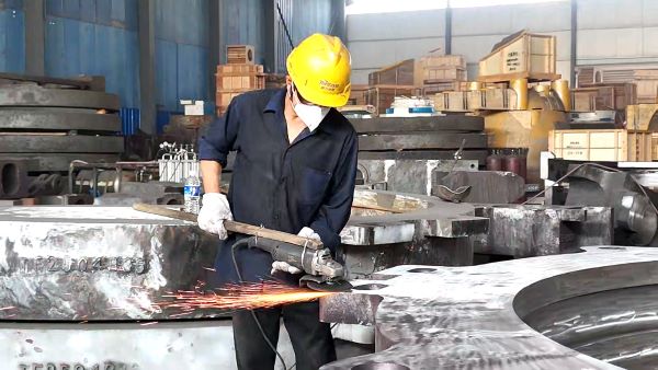 不只是“倒?！保含F(xiàn)代大型鑄造廠比你想象的更酷炫