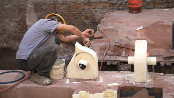 鑄鋼件定制：大型鑄鋼廠的一天怎樣運(yùn)轉(zhuǎn)？