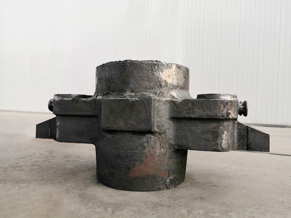 大型鑄鋼件-橫梁作為破碎機配件有何重要作用？