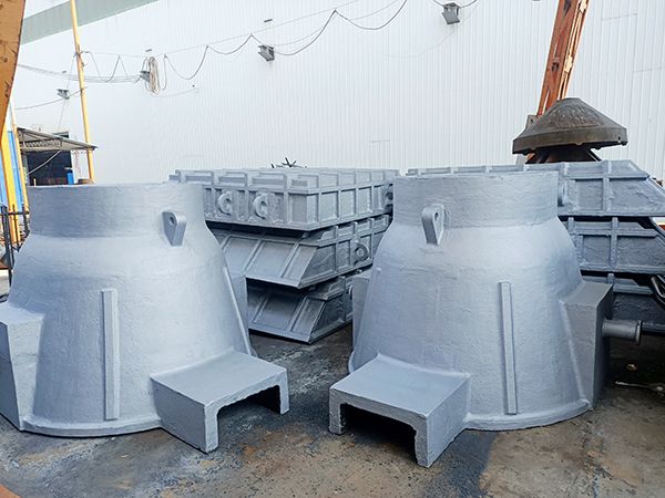 為什么正規(guī)的大型鑄鋼件廠家生產(chǎn)的渣罐價格并不貴？