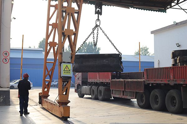 鑄件有質(zhì)量問(wèn)題了，大型鑄鋼件廠家該怎么做呢？